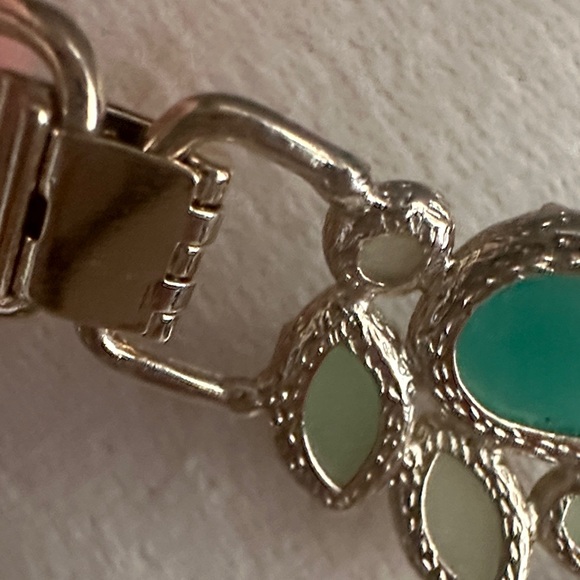 Green and Gold Faux Gemstone Cabachon Link Women's Bracelet - Picture 5 of 7